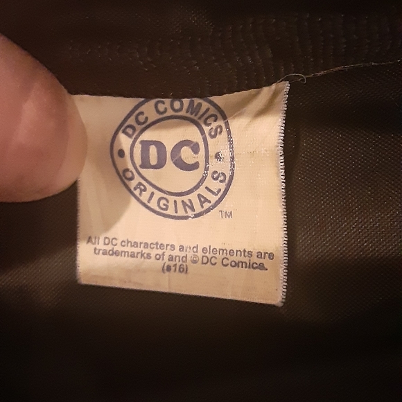 DC Comics Wonder Woman Backpack - Picture 4 of 9